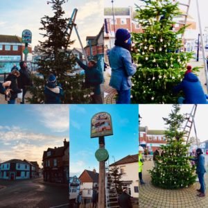 Christmas 2020 - Decorating the village Christmas tree